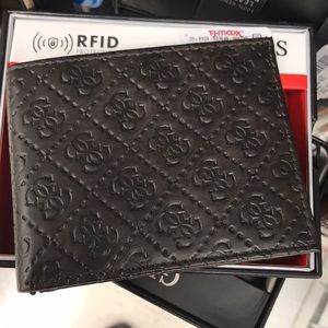 Guess wallet